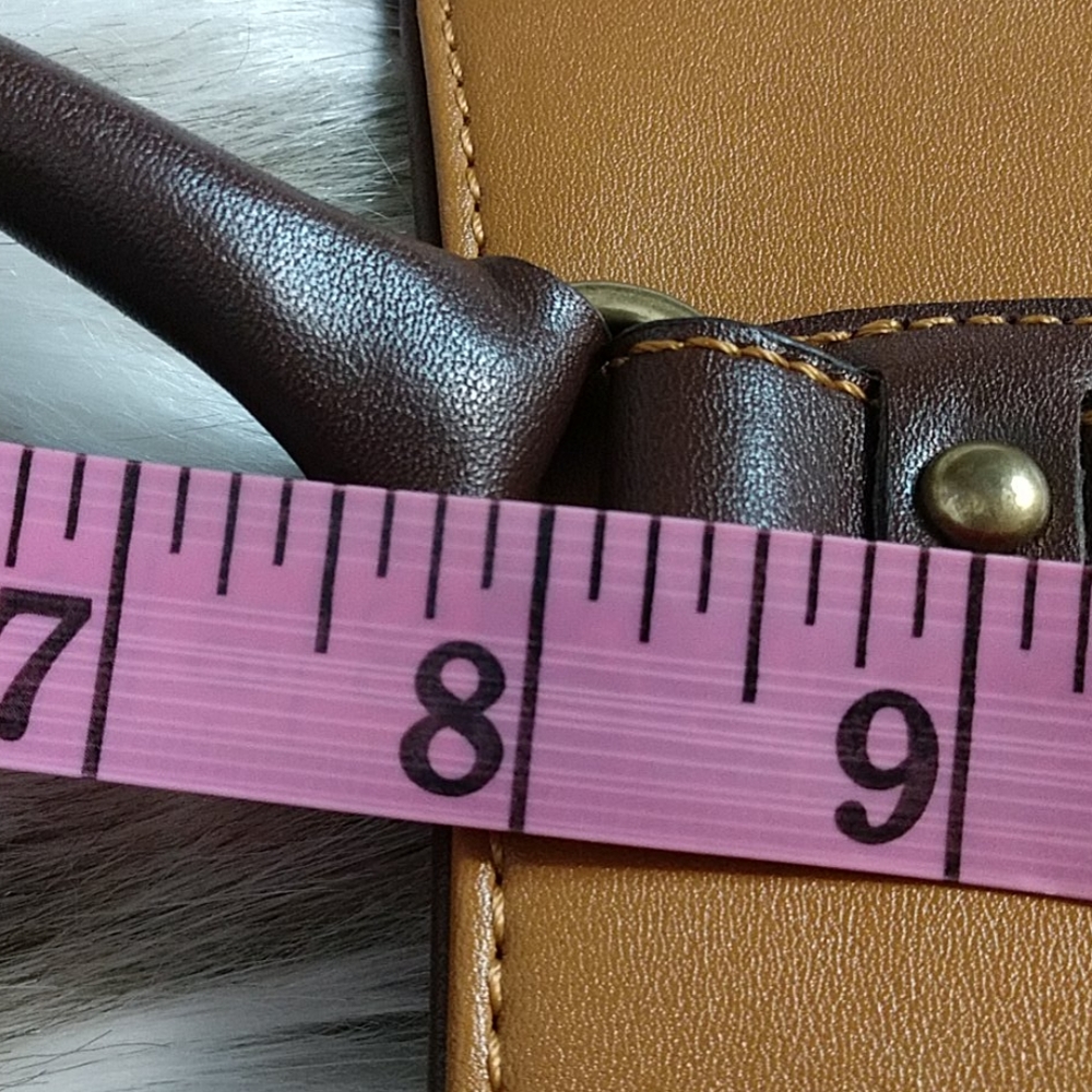 🎯 SOLD! - Nine West Vegan Leather Bag. Size 13x8" EUC! - Picture 9 of 16